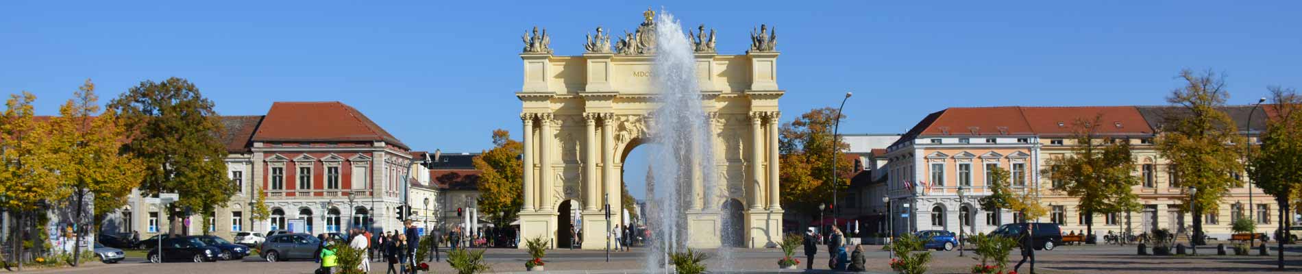 Brandenburger Tor Potsdam mit Luisenplatz